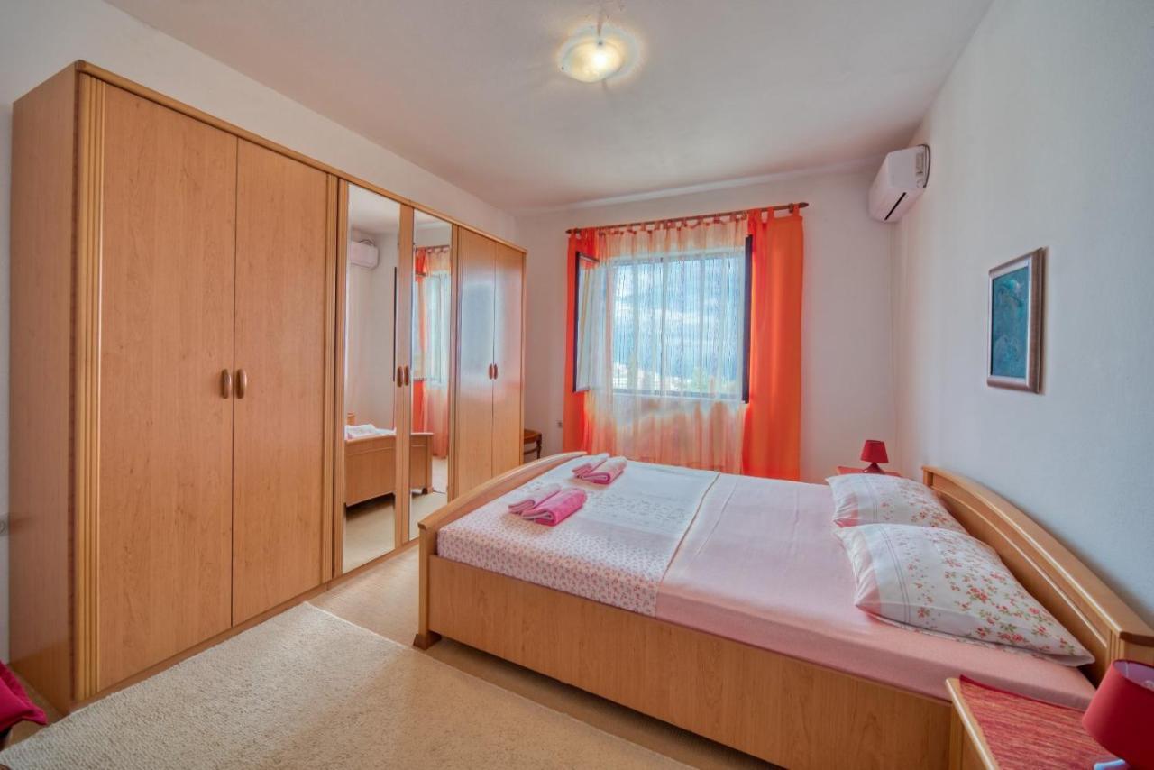Bor - The Entire Home With Sea View Улцин Екстериор снимка